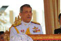 Thajský kráľ sa s politikmi nemaznal: A je koniec! Krajinu čakajú neisté mesiace
