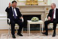 Čínsky prezident si v Kremli dlhé hodiny hrkútal s Putinom: Ponuka, ktorá sa neodmieta?