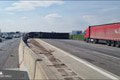 Na D1 smerom do Bratislavy sa prevrátil kamión! Odklon dopravy je ukončený