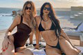 Sexi Kardashianky sa nezdajú: Sesterská erotika?! Takto spolu laškovali na dovolenke