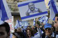 Masové protesty v Izraeli: Minister financií vyzýva na protidemonštrácie! Čo sa to tam deje?
