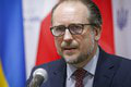 Rakúsky minister vo Vietname: Debaty o Ukrajine, no otvoril aj citlivú tému