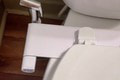 Žena má toaletný papier iba pre návštevu: Ľudia sú znechutení z toho, čo používa