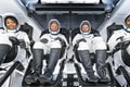 SpaceX vypustila raketu s ďalšími vesmírnymi turistami: Budete sa diviť, kto všetko je na palube