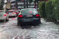 Počasie poriadne potrápilo Slovensko: Krúpy, záplavy, zničené domy! Na týchto miestach zanechalo veľké škody