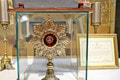 V Hronskom Beňadiku vystavujú vzácne relikvie: Medzi unikátmi aj zázračná Kristova krv!