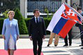 Macron dorazil na Slovensko: Na prezidentke išiel oči nechať! Pozrite na to zdvorilé gesto