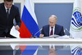 Vo svojom šialenstve ničia všetko ostatné: Zelenskyj obviňuje Putinove sily z hrozivých následkov útokov