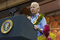 Joe Biden priletel na požiarom zdevastované Maui: Pátranie pokračuje, úrady rátajú s nárastom obetí