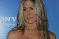 Jennifer Aniston vie aj v 50-tke vyraziť dych: Vypracované telo na pláži! Ktože jej to robil spoločnosť?