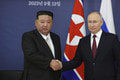 Kim a Putin po rokovaní večerali a popíjali: Ruský prezident vyriekol pri prípitku zvláštne slová