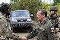 Medvedev navštívil ruských vojakov neďaleko frontu na Ukrajine: Išlo o príkaz