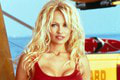 Úplne bez! Sexbomba Pamela Anderson by sa takto zamlada neukázala: S vekom prišla aj odvaha