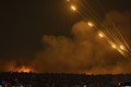 Peklo v Izraeli v živom vysielaní: Za reportérkou vybuchla obytná budova! Zábery naháňajú hrôzu