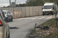 Hororu v obci pri Bratislave nie je koniec: Žena ležala na ceste, muž v tráve! Mamička s dieťatkom v aute ledva dobrzdila
