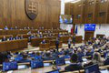 Parlament schválil program vlády: Nie je to však také ružové! Čo môže ohroziť koalíciu