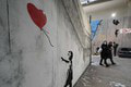 Banksy pobláznil svet: Kto je záhadný umelec? Jeden detail môže odhaliť pravdu