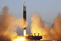 KĽDR opäť provokuje: Vystrelila ďalšiu raketu, tá ale zrejme zlyhala