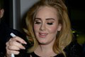 Adele sa nedávno vydala a už hromží: Je mi zle z manželovej... Uf, odvážny slovník