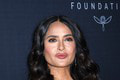 Salma Hayek sa ukázala v miniatúrnych bikinách! Ťahá jej na 60, postavou však stále vyráža dych