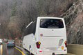 Nehoda pod Strečnom: Autobus sa ZRAZIL s nákladným autom! FOTO