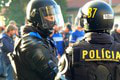 Zápas postavil bratislavských policajtov na nohy: Rozdávali pokuty jedna radosť