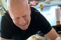 Bruce Willis bojujúci s demenciou: Najnovšie FOTKY herca vás prinútia vyroniť slzu