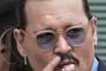 Johnny Depp sa zmenil na nepoznanie: Schudol, ostrihal sa a OMLADOL!