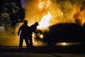 Trenčianski hasiči sa zapotili: Vážna dopravná nehoda, auto zachvátili plamene!