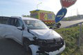Spúšť v doprave: Prevrátený kamión a zrazené vozidlá! Bratislavská polícia varuje