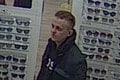 Krádež v obchodnom centre v Bratislave: Muža zachytili kamery! Spoznávate ho?