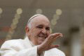 Hlboký zármutok pápeža Františka: Vysilené obyvateľstvo si nezaslúži takto trpieť!