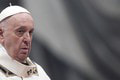 Pápež František zažíva veľké utrpenie: Jeho dojímavá prosba vháňa slzy do očí