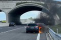 Vodiči, dávajte si pozor: Na rýchlostnej ceste horelo auto!