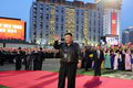 Kim Čong-un ako HIPSTER alebo sa len snaží schovať KILÁ navyše?! FOTO ako sa ohákol na akciu