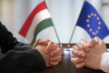 Je demokracia Maďarov v ohrození? Europoslanci po obavách začali konať