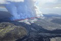 Peklo na Islande! Láva tryská do výšky 50 metrov: FOTO ukazujú extrémnu silu prírody