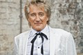 Rod Stewart ženil syna v raji Slovákov: Odvážnejší ako družičky? Pozrite sa, ako sa 79-ročný spevák ohákol