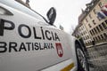 Bratislavských policajtov zavolali k opitému mužovi: Uvideli jeho občiansky, nestačili sa čudovať!