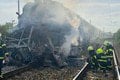Prezident Pellegrini na mieste zrážky vlaku a autobusu: Uctil si pamiatku obetí tragickej nehody