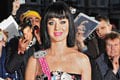 Katy Perry vytvorila kolekciu Hello Kitty topánok: Pozrite sa na to! To naozaj?