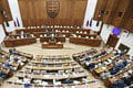 Parlament odsúhlasil žiadosť o pozbavenie mlčanlivosti šéfa NBÚ: Čo je za tým?