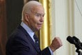 Biden zvádza boj proti násiliu so zbraňami v USA: Nastanú obmedzenia! Aha, čo podpísal