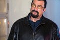 Morbídne OBÉZNY! Steven Seagal v ruskom dokumente ŠOKUJE: To je VÁHA, aha na to BRUCHO