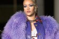 Rihanna v extravagantnom outfite, z ktorého neodtrhnete zrak: Kožušina, bujné vnady a diamanty!