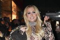 FOTO Jeden zlý pohyb a Paris Hilton by ukázala VŠETKO! Blondínka fanúšikom pripravila pikantný darček