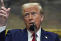 Prezident USA sa nezastavuje: Pozrite sa, koho omilostil! Kontroverzný krok