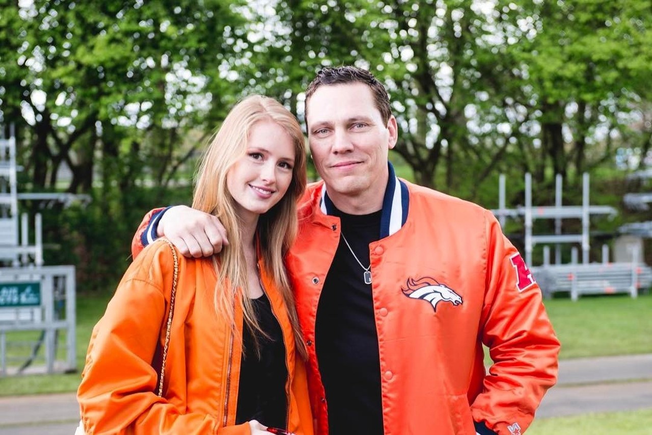 How Old Is Tiësto Wife