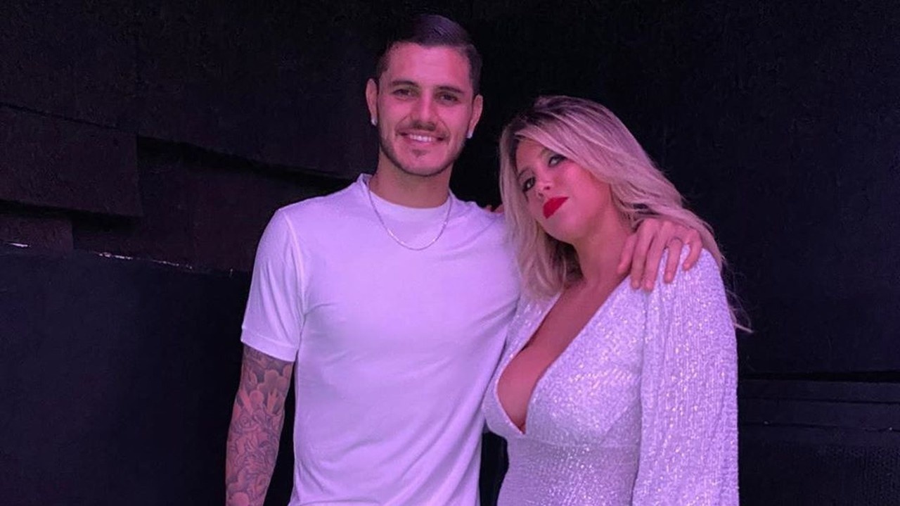 Futbalista Mauro Icardi so ženou Wandou.