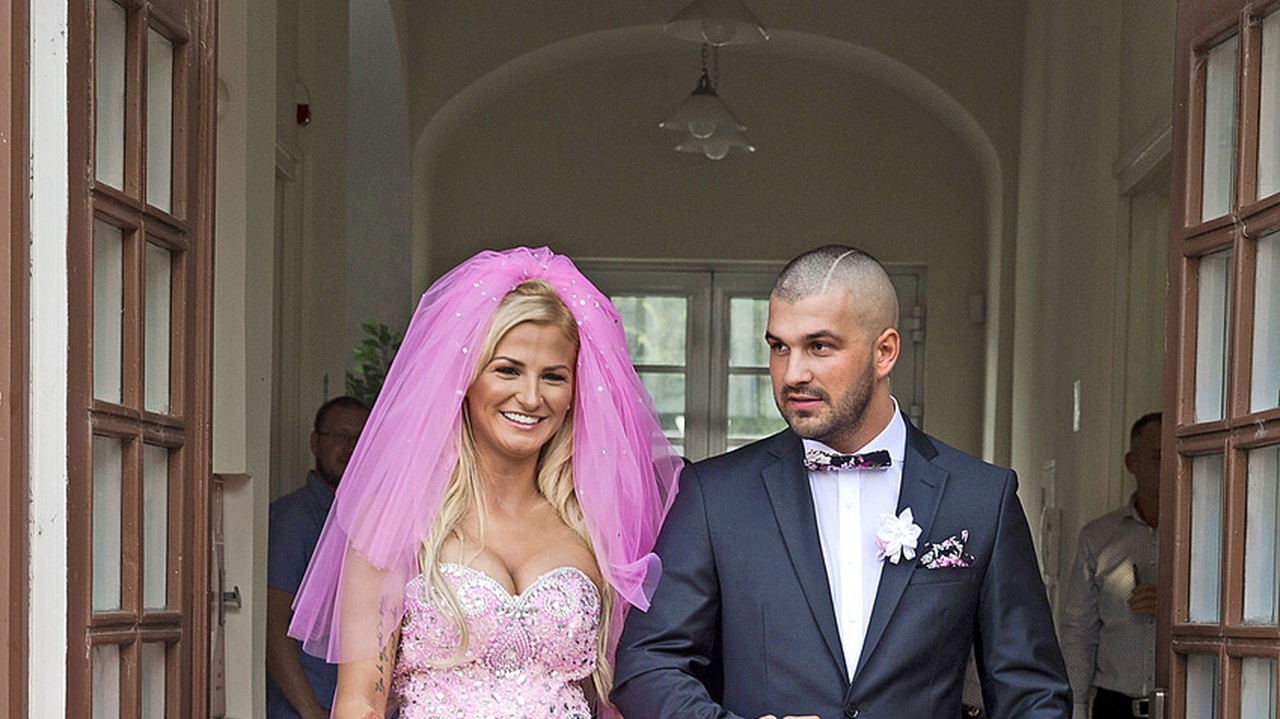 Extravagantná: Zuzana si užívala pozornosť a zvedavé pohľady okoloidúcich.